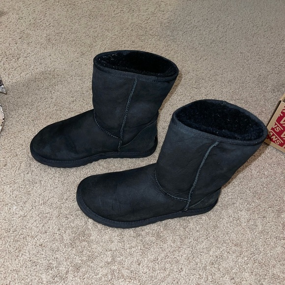 Ugg classic short boots - Picture 1 of 8